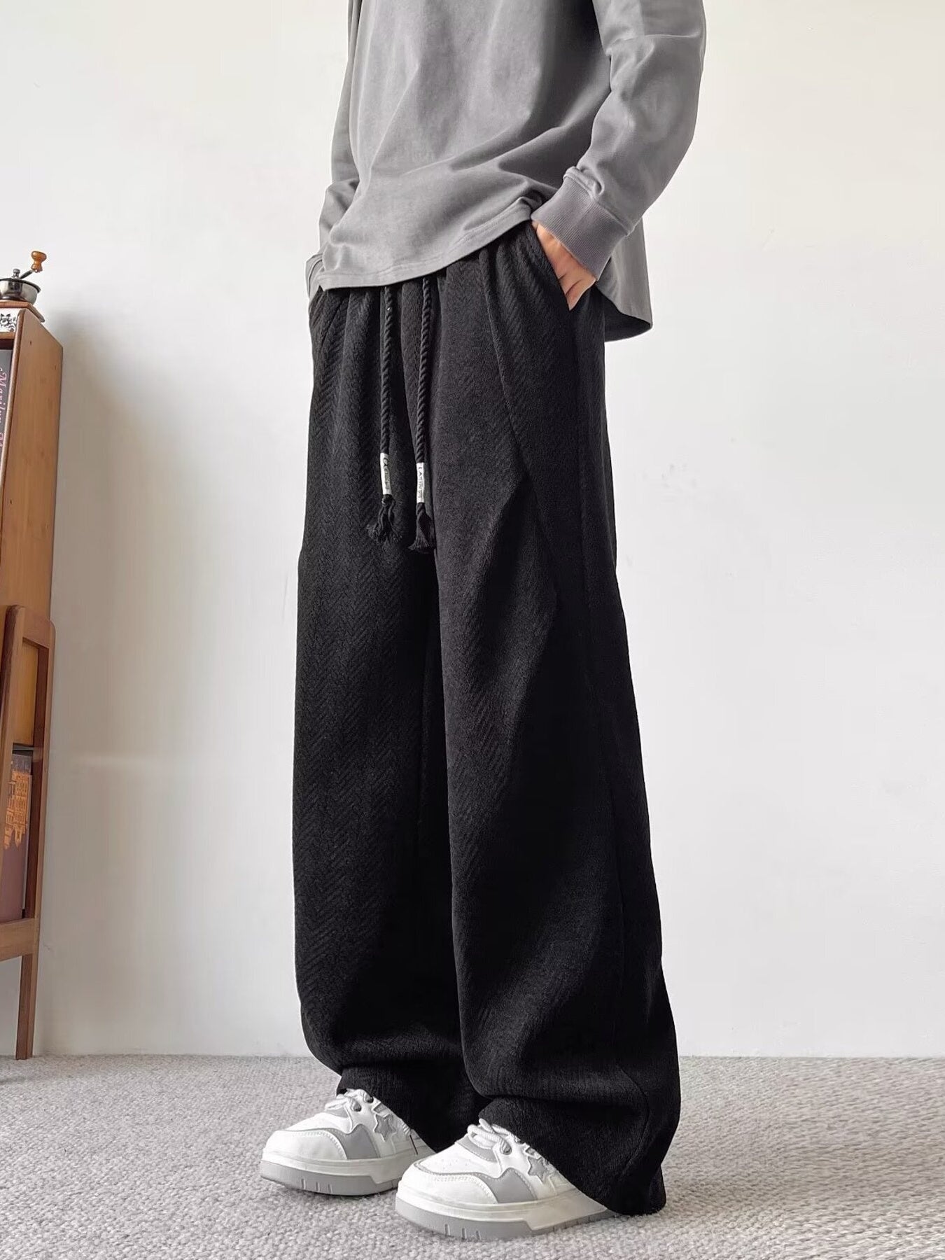 Jeans & Casual Pants