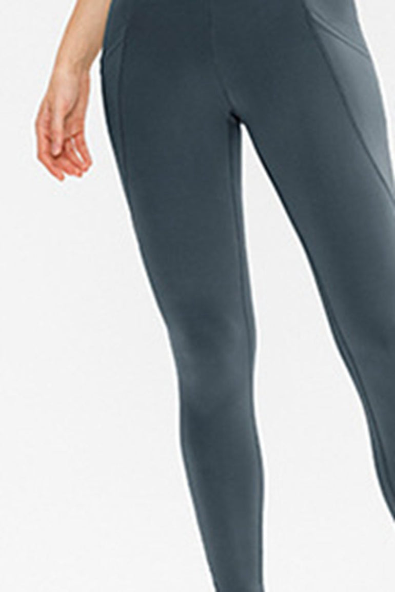 Barevici Route pocket leggings women’s slim fit active tights with side pockets in dark gray.